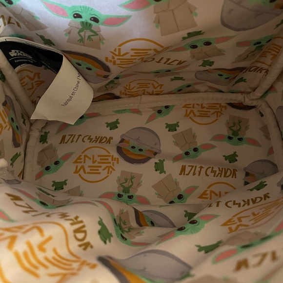 New Disney Loungefly Baby Yoda Mandalorian Mini Backpack - Picture 5 of 6